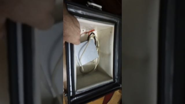 Обзор автохолодильника обемом 30 литров. ALPICOOL смотреть онлайн