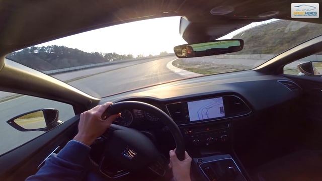 POV Drive - Seat Leon Cupra 300 vs. Seat Leon Cup Racer - Onboard Test Drive смотреть онлайн