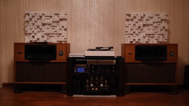 Henrik Freischlader Band Live - BlueSound Node 2i-Lynx Hilo-McIntosh C29-Oldchen 300B-Altec 9844A смотреть онлайн