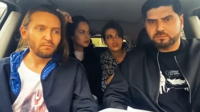 Куда мы едем? Актеры дубляжа в машине