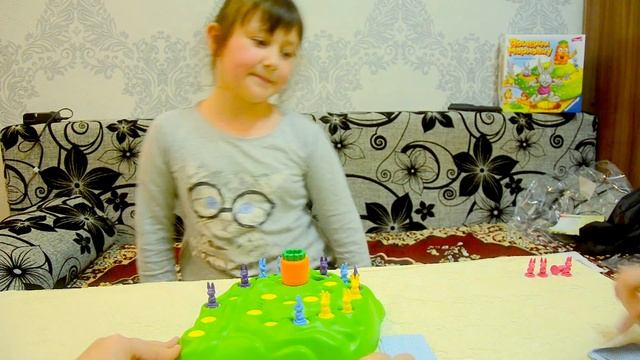 Игра "Выдерни Морковку" смотреть онлайн