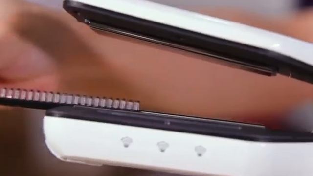 ПРОФЕССИОНАЛЬНЫЙ ПАРОВОЙ ВЫПРАВИТЕЛЬ ДЛЯ ВОЛОС STEAM PLUS WT-031 PROFESSIONAL смотреть онлайн