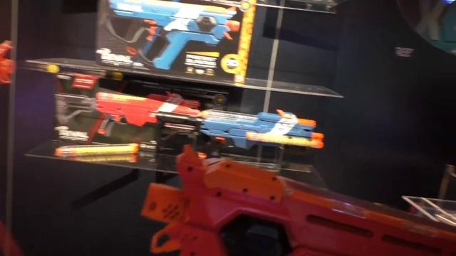 NERF RIVAL PERSES MXIX-5000, First Look, 8 Rounds Per Second! смотреть онлайн