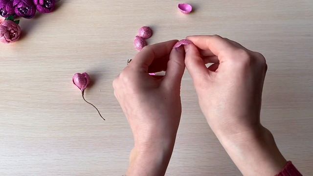 Резиночки Цветы из глиттерного фоамирана Украшения своими руками DIY glitter foam flowers смотреть онлайн