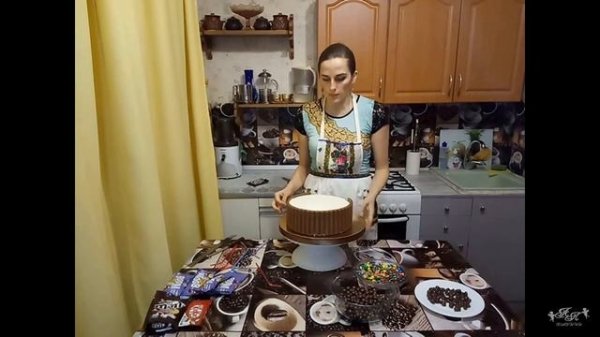 ?Гравитационный торт с M&M`Ss и KitKat! ?Gravity cake with M&M`s and KitKat!?