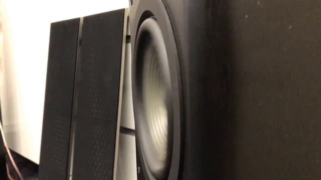 JBL Studio 280 - Bass test смотреть онлайн