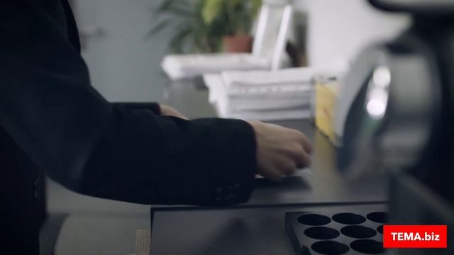 Как стать незаменимым сотрудником смотреть онлайн