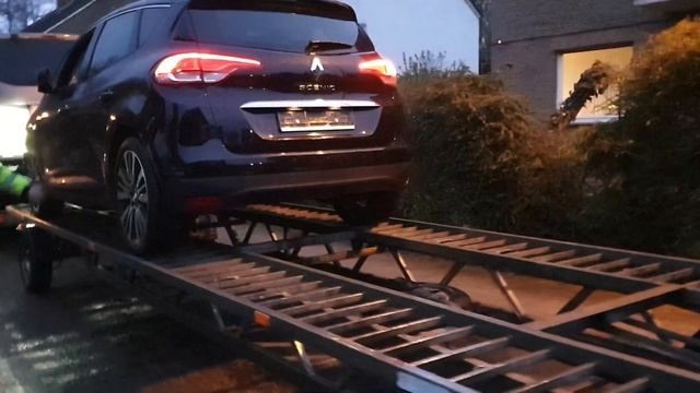 Отправляем 8 местный Citroen Spacetourer и новый Renault Scenic Initiale Paris в Беларусь. смотреть онлайн