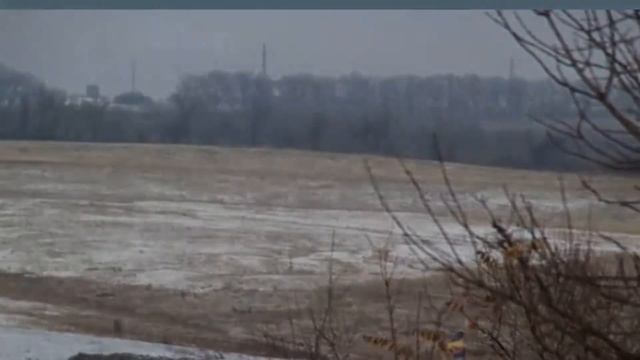 Украинские военные подорвались на неизвестном устройстве в Донбассе смотреть онлайн