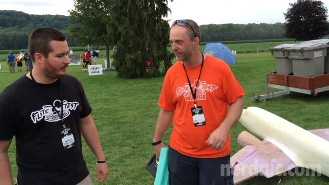 nerdnic | Flite Fest 2015 Wilmracer's 95" P-40 смотреть онлайн