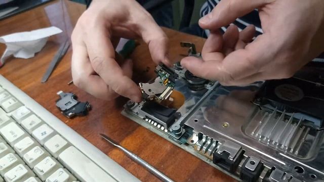 ЗАМЕНА ГОЛОВКИ ЛАЗЕРА - Playstation 2 - model_77008 - #ВСЕПРО100! - #001 смотреть онлайн