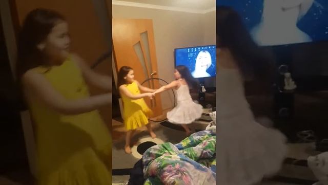 3 Сестры смотреть онлайн