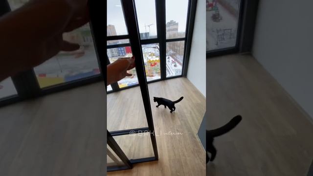 БЕСШУМНЫЕ МЕХАНИЗМЫ #стеклянныеперегородки #зонирование #interiordesign смотреть онлайн