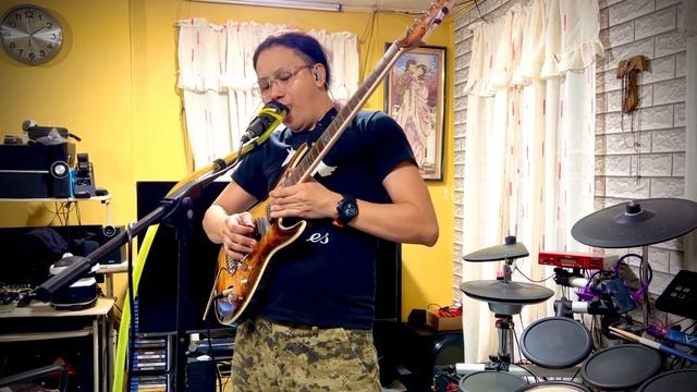 "Livin on a Prayer" Jon Bon Jovi with Talkbox guitar effects #richiesambora #jonbonjovi #bonjovi смотреть онлайн