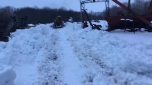 Дт 75М + Испытания самодельной бабочки для снега. Снег мокрый и тяжелый.