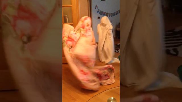 Ходячие барбарики это видео стало моим первым видео во всей жизни сделать канал мне помогла моя Даш смотреть онлайн