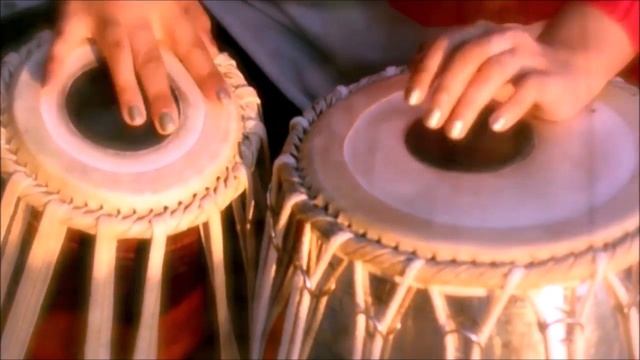 Ajeet Kaur - Kiss the Earth - La Luna.mp4 смотреть онлайн