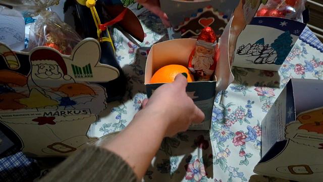 Сапожки для детей на день Николауса от разных магазинов. Что дарят детям?Nikolausstiefel Nikolausta смотреть онлайн