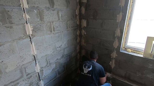 Сделал дешевую штукатурка своими руками. Отделка стен в частном доме смотреть онлайн