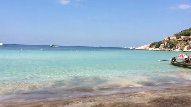 Красивое море на пляже (остров Ко Тао) смотреть онлайн