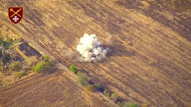 HIMARS прямым попаданием уничтожил русский беспилотник ZALA с расчётом