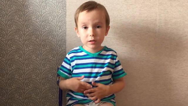 Тимур поёт песню 