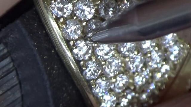 186 Diamond Setting Yellow Gold Micro Pavé Overlay Ring 1,30mm Stones Van Dooren Diamonds