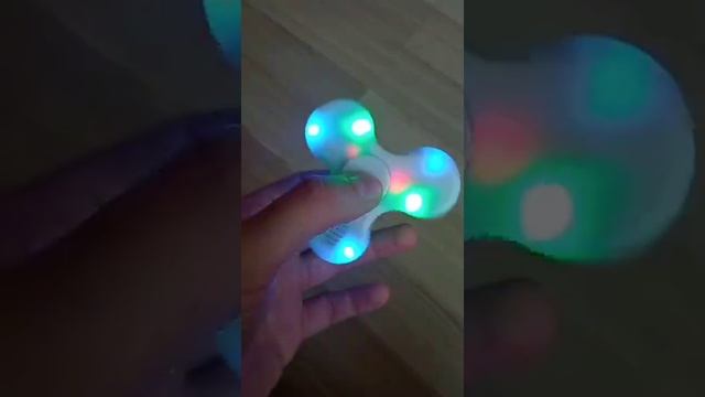 Колонка беспроводная Bluetooth "LP" spinner с LED подсветкой смотреть онлайн