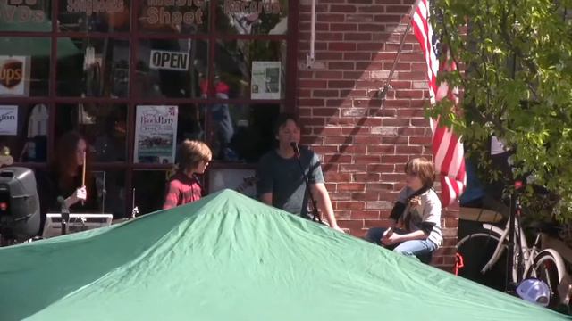 Ocean City NJ 2013 Spring Block Party - Clapton Wonderful Tonight Cover at GrassRoots. Ibanez EGEN8 смотреть онлайн