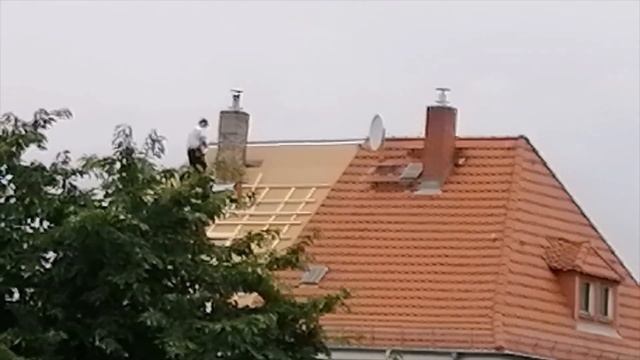 Крыша под дождём смотреть онлайн