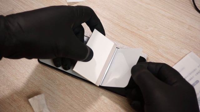 Клеим гидрогелевую пленку на Realme GT Master Edition смотреть онлайн