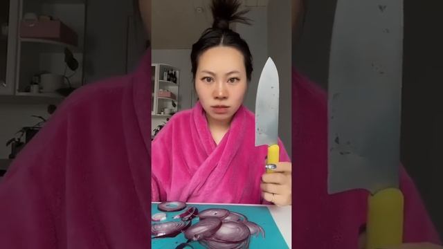 ЯН ГЭ Не вносимый русский язык "Это красный лук или фиолетовый?" смотреть онлайн