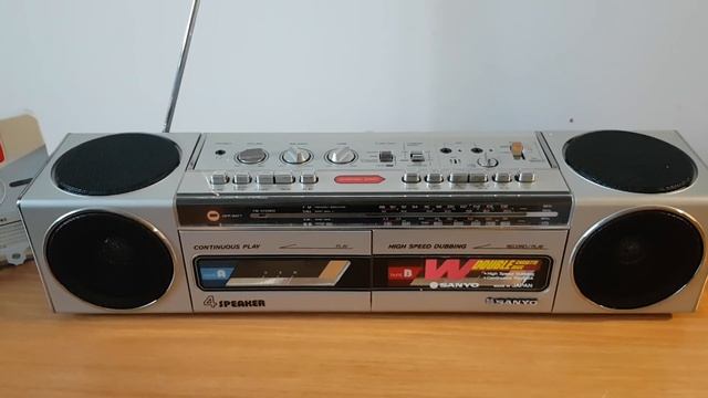 ПОКУПКА SANYO M WS400 смотреть онлайн