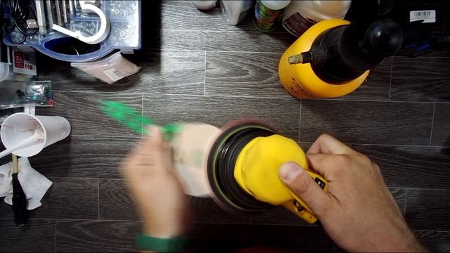 Чем не стоит полировать лобовое стекло автомобиля? смотреть онлайн