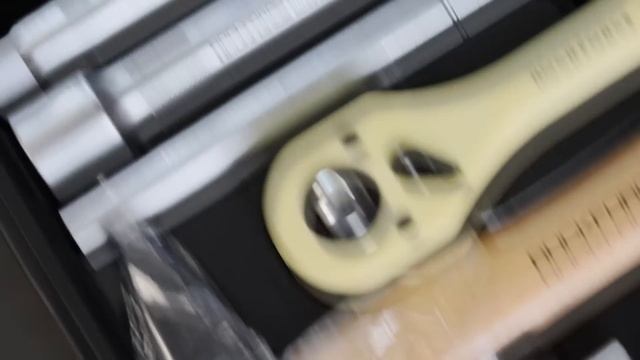 Набор инструментов 128 предметов ROCKFORCE – набор для автомобиля и слесарно-монтажных работ смотреть онлайн