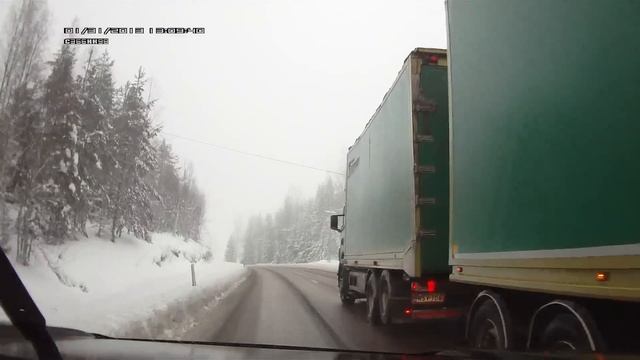 Обгон. Даже очень не ожиданно. Accident with Stupid Finnish Truck. смотреть онлайн
