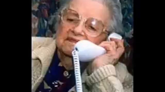 Ponia Kazimiera ir telefoniniai sukčiai. Šeši! Iki? смотреть онлайн