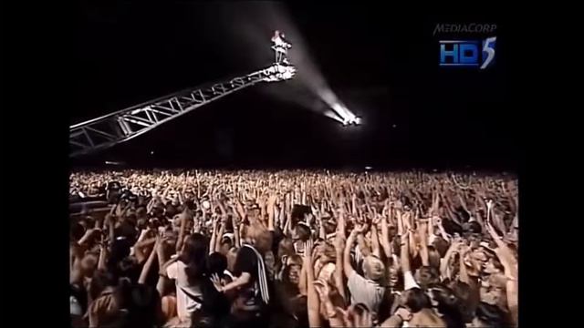 Michael Jackson   Earth Song   (Live 1997)