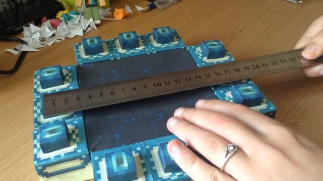 Бумажный Minecraft: Портал в край смотреть онлайн