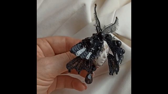 Брошь и кулон ручной работы "Обретшая крылья!" смотреть онлайн