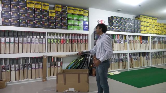 Join us live 4pm Chicago Time - Unboxing New 2021 GM Cricket Bat смотреть онлайн