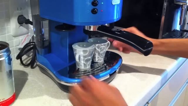 デロンギ アイコナ エスプレッソマシーン使い方3コーヒー粉 抽出 смотреть онлайн