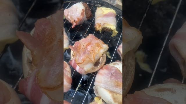 рецепт лета 2023. хлеб с беконом на мангале смотреть онлайн