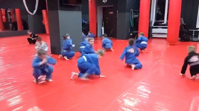 Никита Черепанов (АКАДЕМИЯ ЕДИНОБОРСТВ VICTORY TEAM)