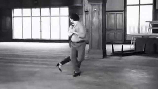 La Leccion de Tango - Sally Potter - sub esp - Sally baila con los 3.avi смотреть онлайн