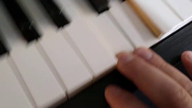 Yamaha Clavinova CLP-470B смотреть онлайн