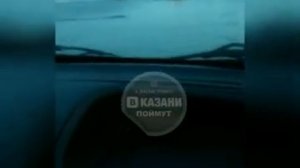 Появилось видео затопленной дороги у поселка Апастово в Татарстане