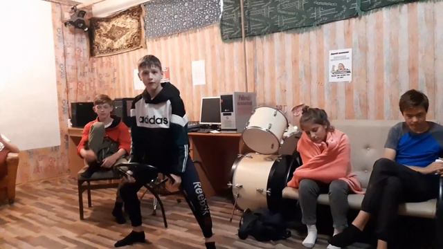 Играем в мафию с молодёжью. Бася очень ласковая. Наше доброе утро. Завтра день ВДВ. смотреть онлайн