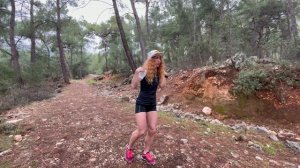 Упражнения для бега с горы. Учимся бегать спуски.