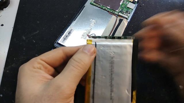 Заставляем планшет заряжаться. смотреть онлайн